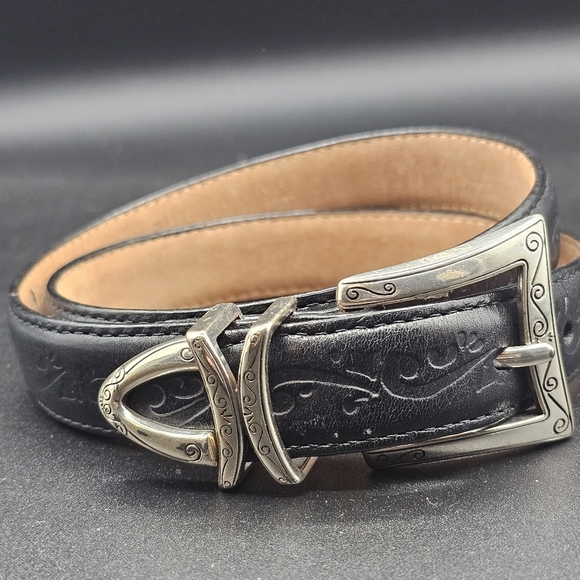Brighton Accessories - Brighton Black Leather Belt with Silver Buckle | Small 28